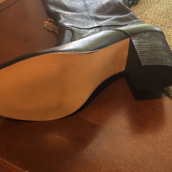 Beautiful Brand New Steve Madden Tassel Boots - Picture 7 of 17